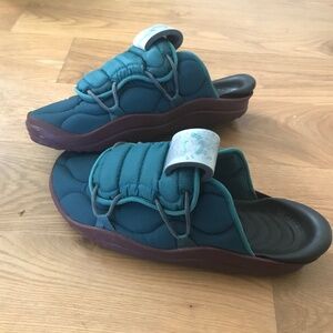 Nike offline 3.0 teal and burgundy men’s slip on mules size 15